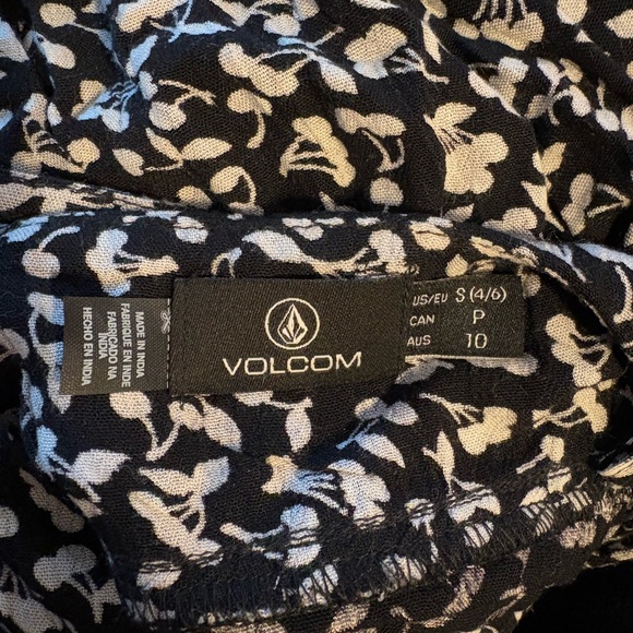 Volcom sundress - Picture 4 of 4